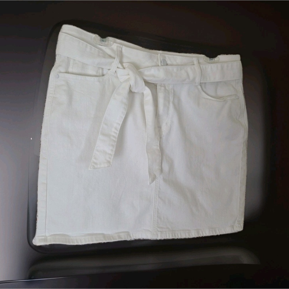 APT 9 Mini Skirt 14 White Denim Belted Mid Rise Pockets Stretch Casual Comfort